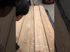 Schnitt aus Elm Veneer